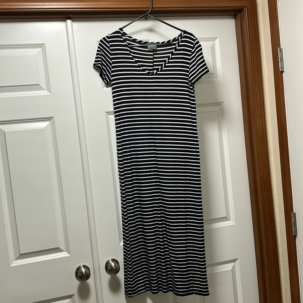 Olivia Rae black and white striped maxi dress size S
